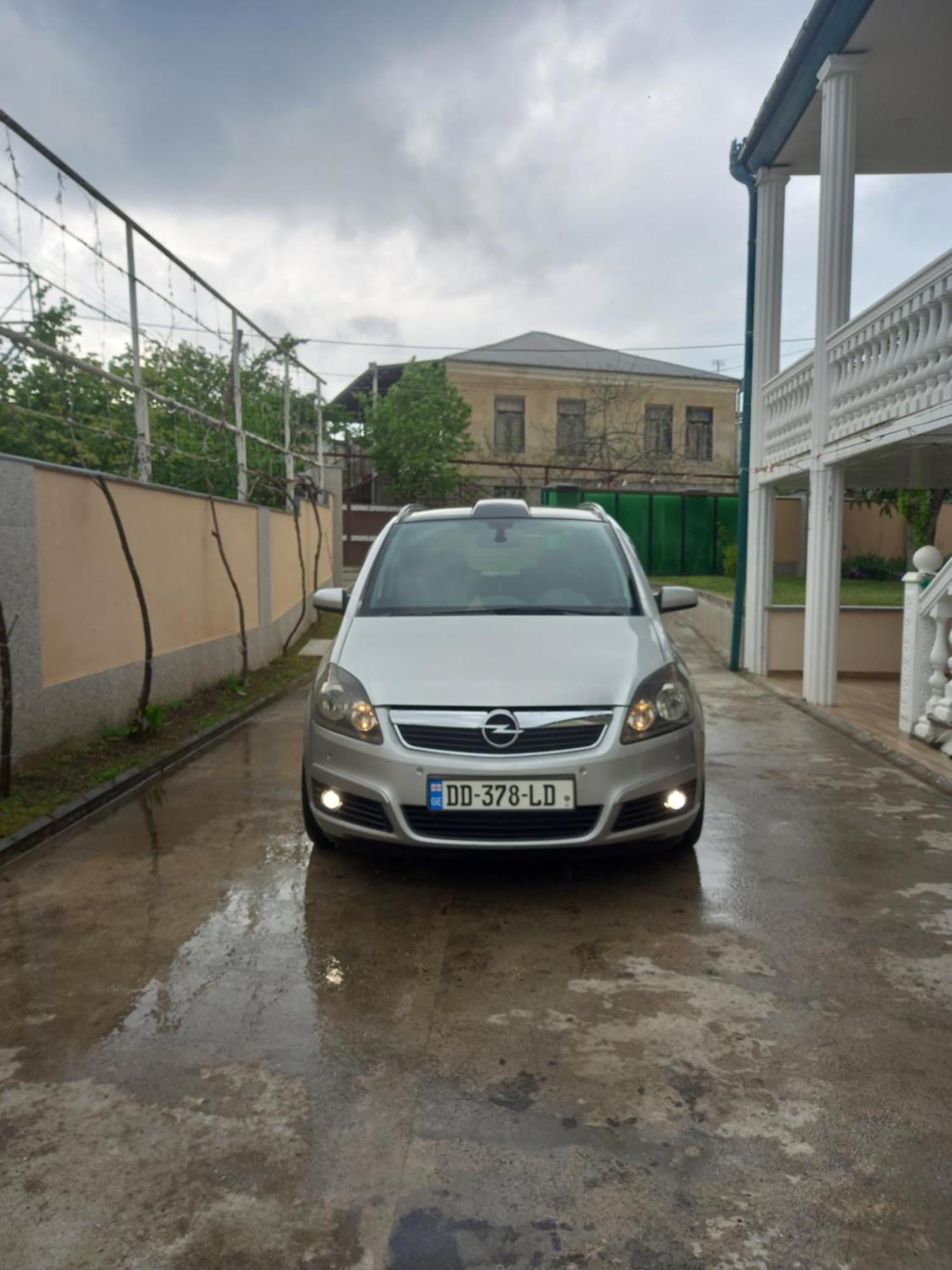 Tskaltubo Apartment Mirian Mepe Ngoại thất bức ảnh